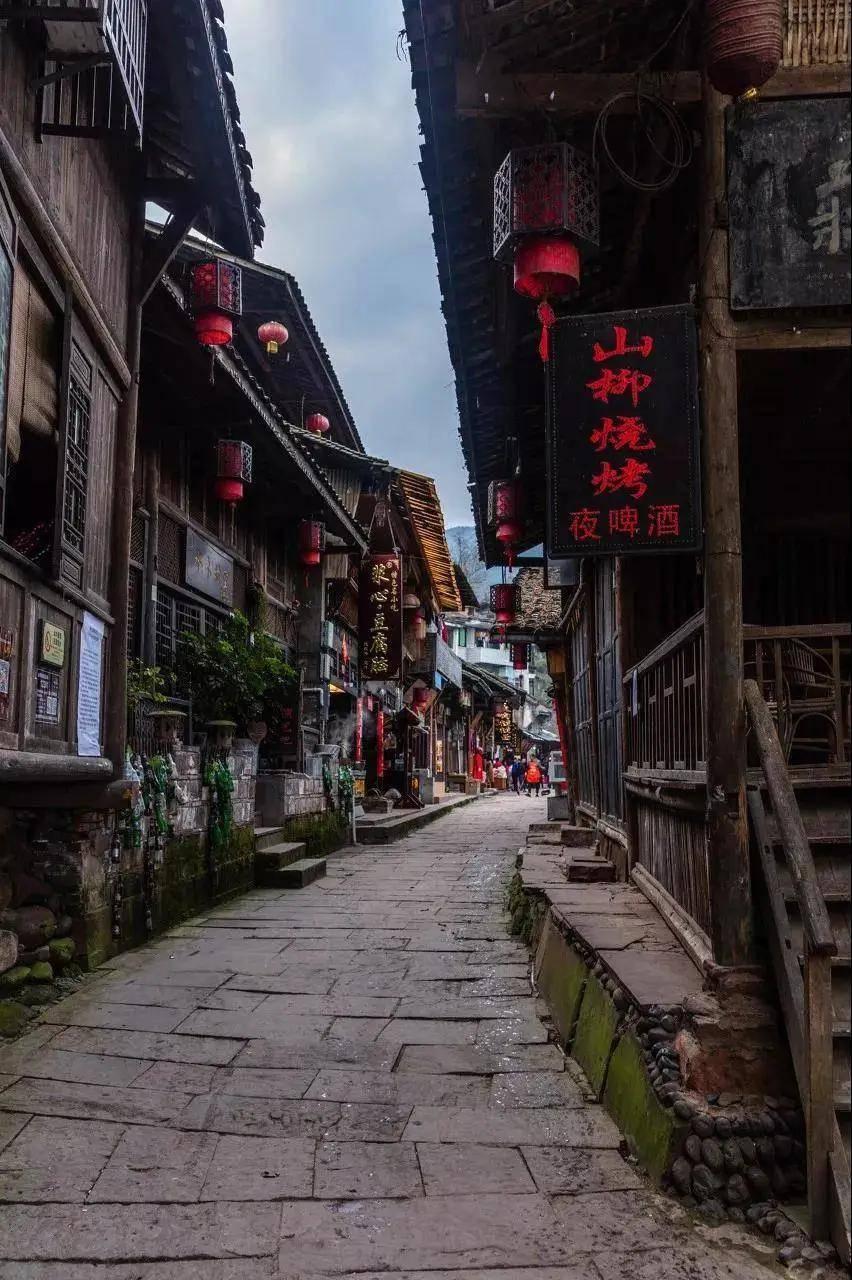 老旧的停车场3